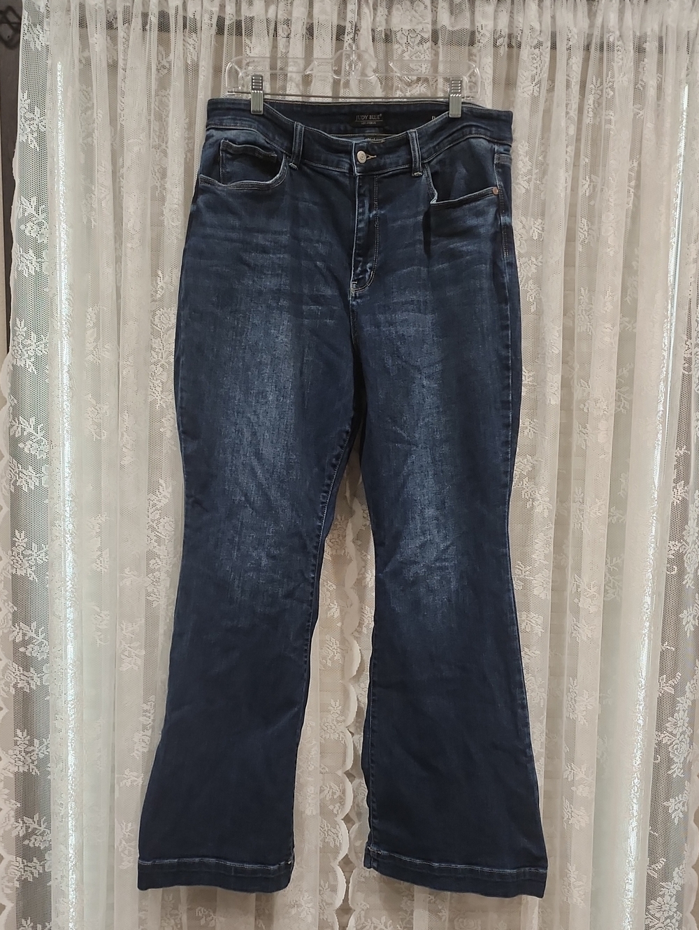 JUDY BLUE FLARE JEANS